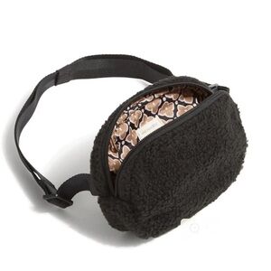 Vera Bradley Sherpa Mini Belt Bag in Moonless Night NWT